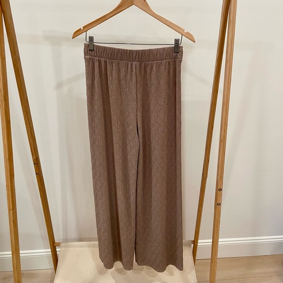 Zara Plissé Textured Wide Leg Flowy Pants in Camel Tan - S - Picture 5 of 5